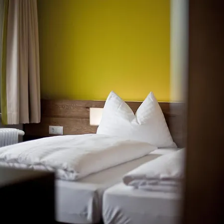 Hotel Basic 3*
