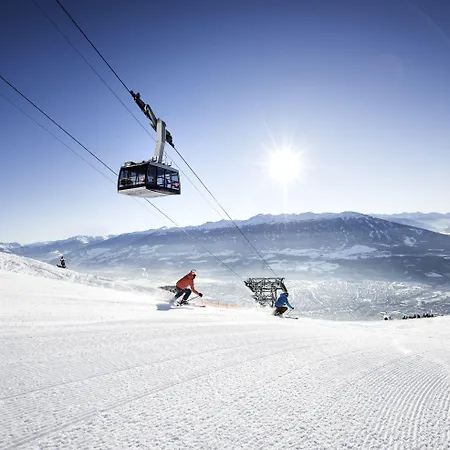 Basic Готель 3*