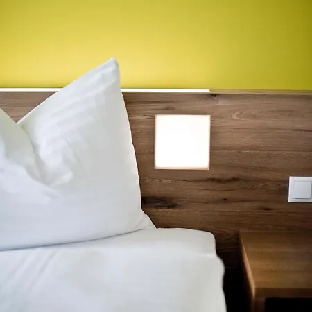 Готель Basic Інсбрук