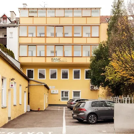 Szálloda Basic